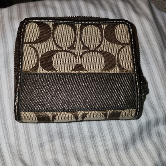 EUC 3 piece Coach set - Picture 8 of 12